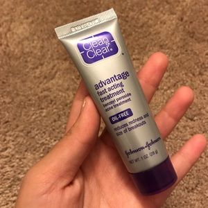 Clean and clear treatment cream